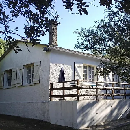 Les Yeuses Vakantiehuis *
