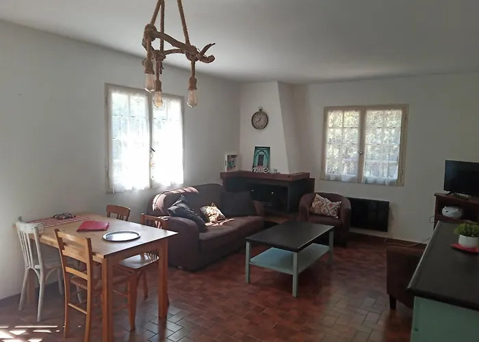 別荘 Les Yeuses Brousses-et-Villaret